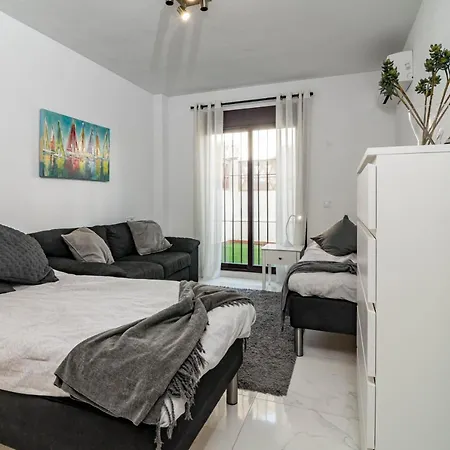 Modern 3 Bedroom In With A Heated Pool Close To Puerto Banus Apartment Marbella